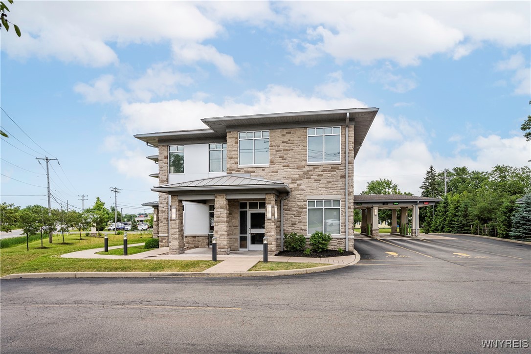 3020 Orchard Park Rd