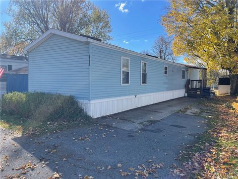 Photo of 2006 Hemstreet, Marilla, NY 14052 (MLS # B1648342)