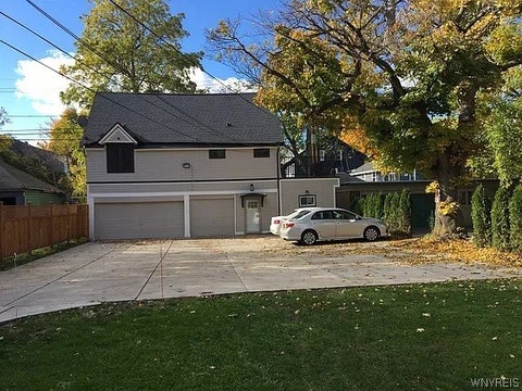 Tiny photo for 382 Elmwood Avenue #3rd, Buffalo, NY 14222 (MLS # B1723415)