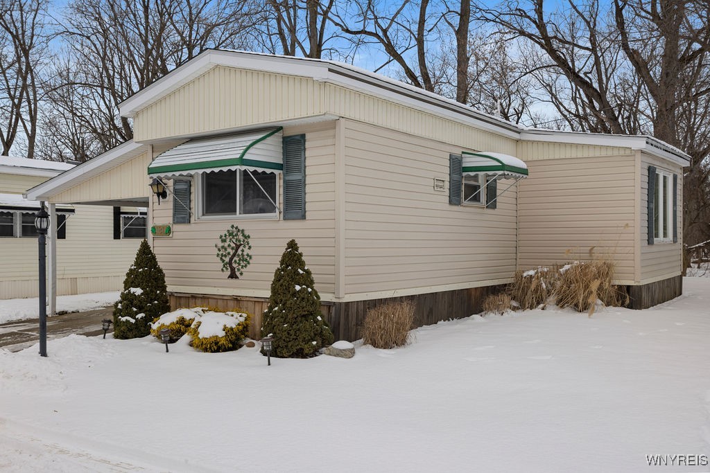 181 Carefree Lane, Cheektowaga, New York image 3