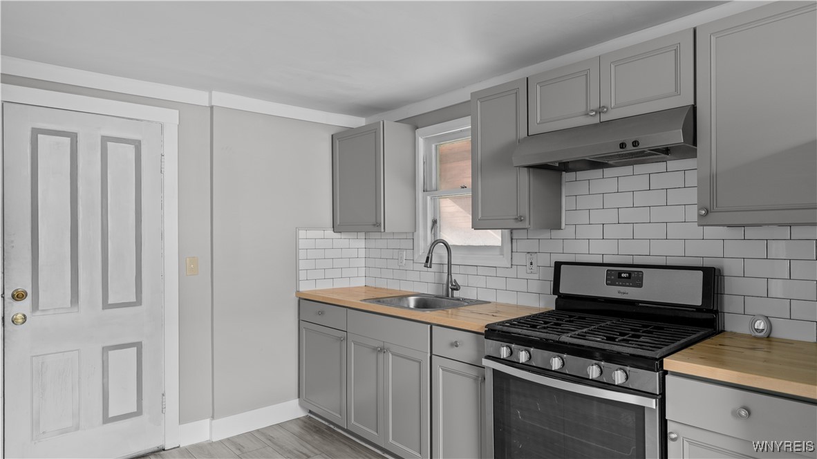 318 W Girard Boulevard
