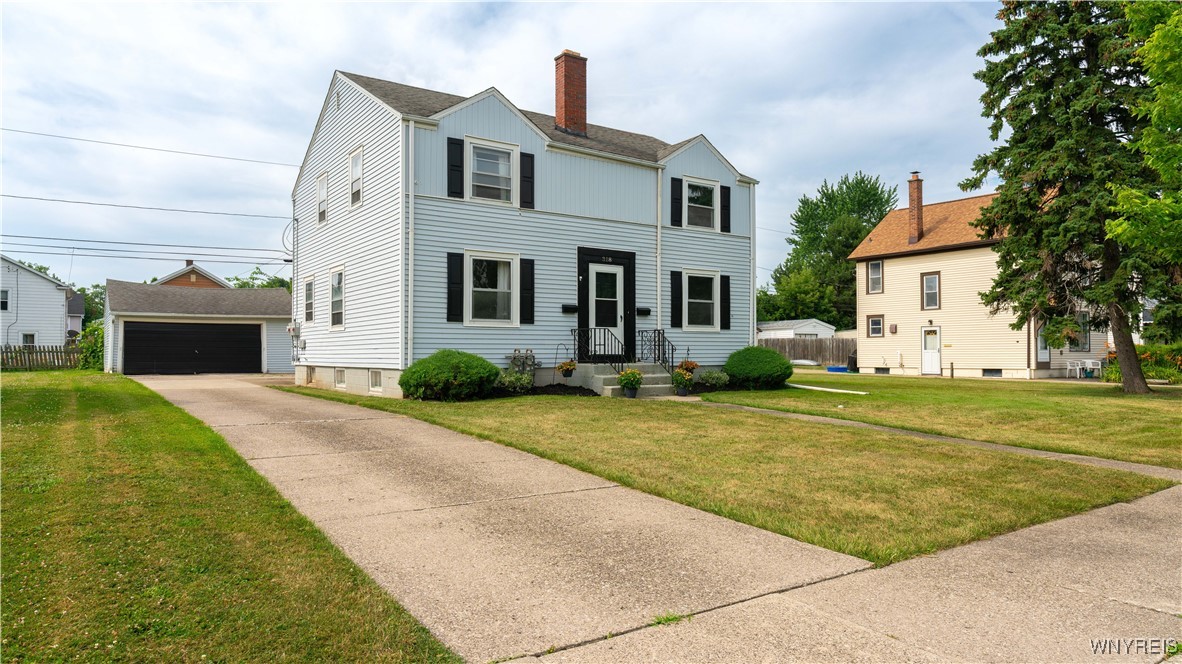 318 W Girard Boulevard