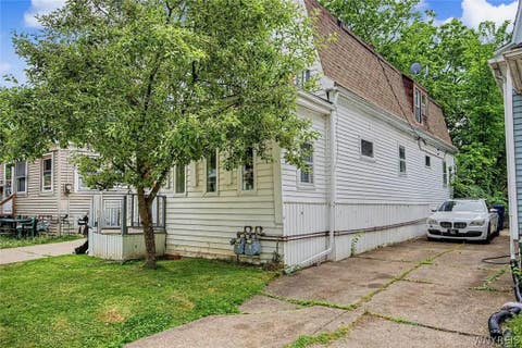 Tiny photo for 31 Riverside Avenue, Buffalo, NY 14207 (MLS # B1690872)