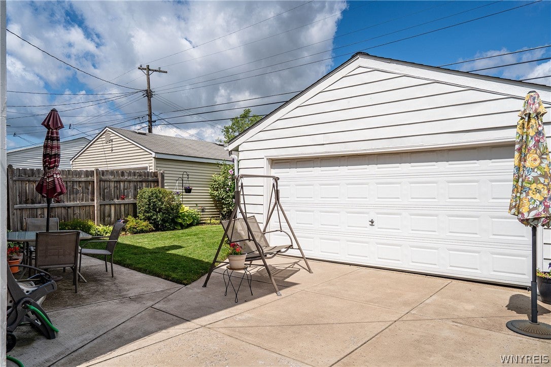 105 Hoover Ave