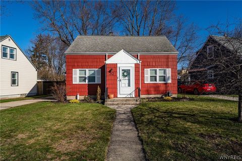 32 Parkside Court Buffalo NY 14214
