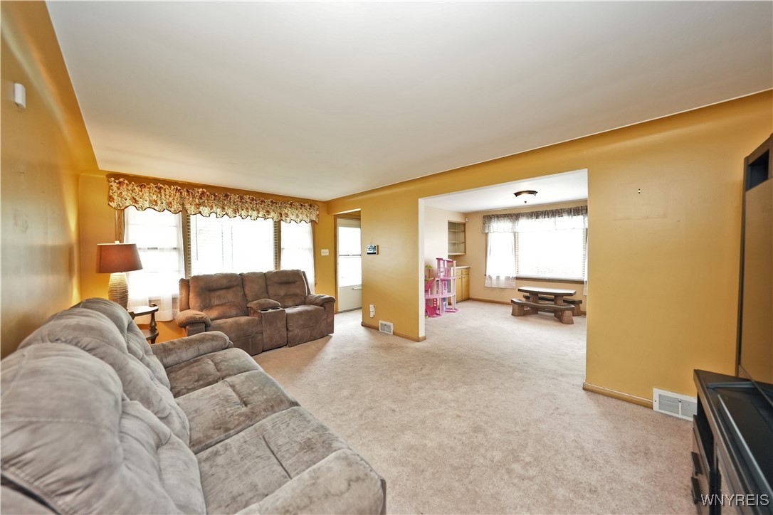 144 Hedley Street, Cheektowaga, New York image 23