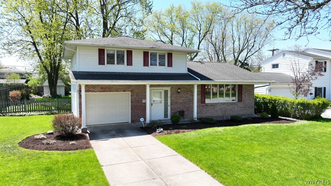 17 Willow Green Drive