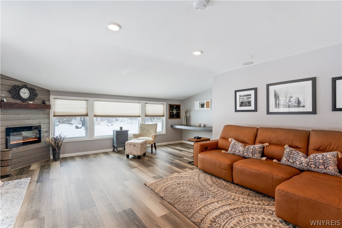 4520 W Overlook Drive