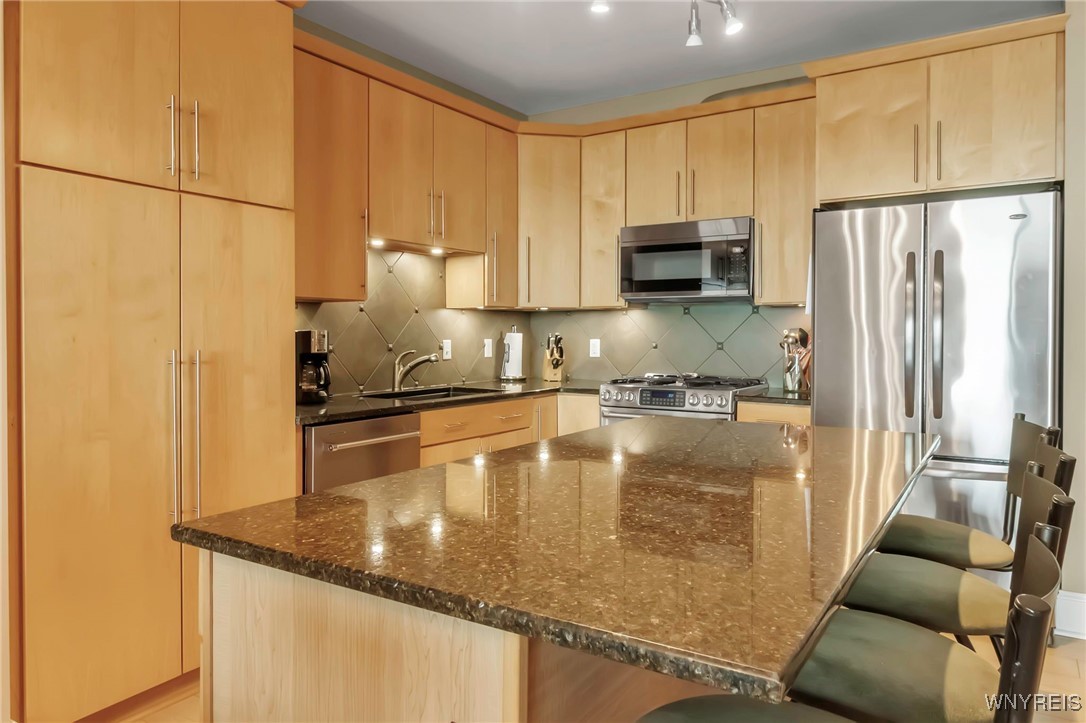 132 Lakefront Boulevard #504, Buffalo, New York image 8