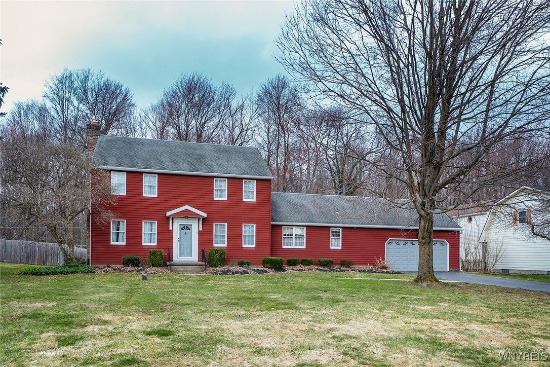 992 Virginia Drive, Alden, New York image 1