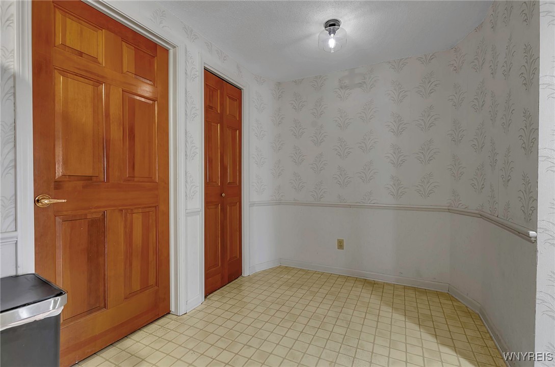 630 Youngs Road #E, Amherst, New York image 9