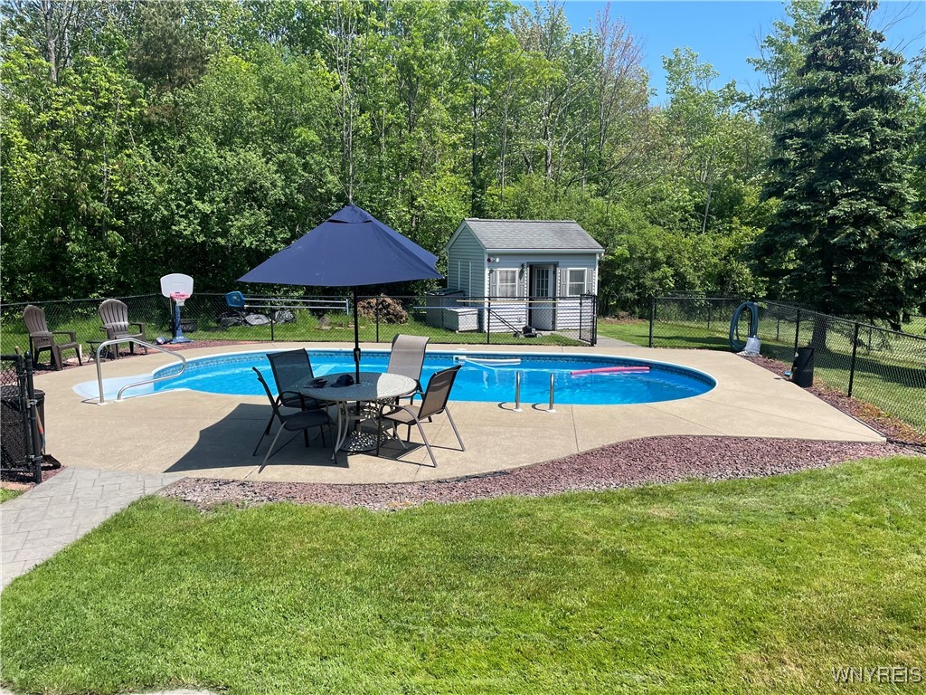 81 Streif Road, Elma, New York image 6
