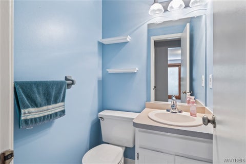Tiny photo for 287 Wimbledon Court, West Seneca, NY 14224 (MLS # B1724087)