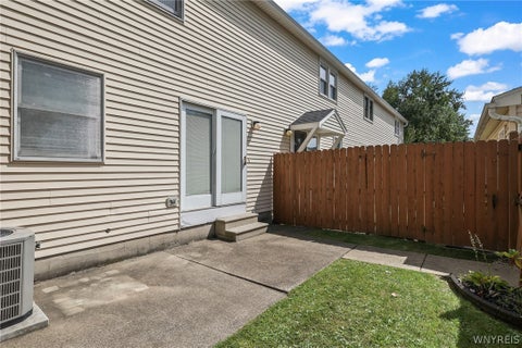 Tiny photo for 287 Wimbledon Court, West Seneca, NY 14224 (MLS # B1724087)