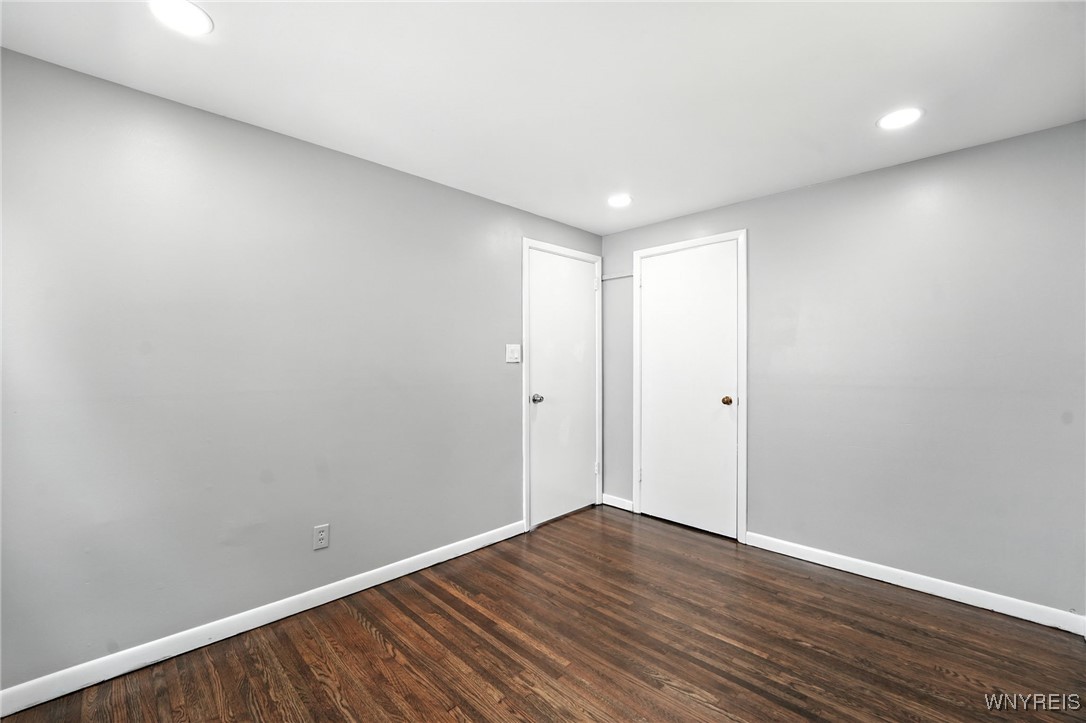 Buffalo, New York 14210, United States, 3 Bedrooms Bedrooms, ,2 BathroomsBathrooms,Residential,Active,190096