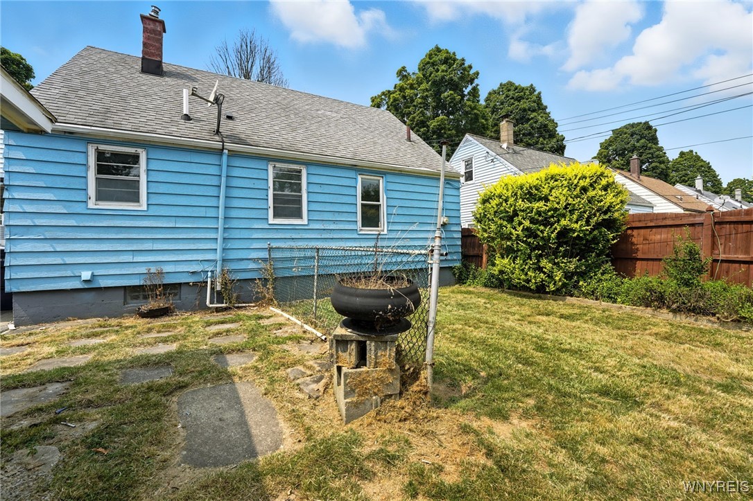 Buffalo, New York 14210, United States, 3 Bedrooms Bedrooms, ,2 BathroomsBathrooms,Residential,Active,190096