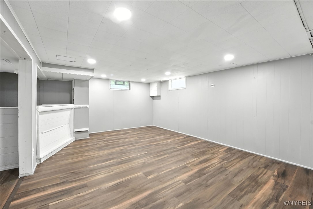 Buffalo, New York 14210, United States, 3 Bedrooms Bedrooms, ,2 BathroomsBathrooms,Residential,Active,190096