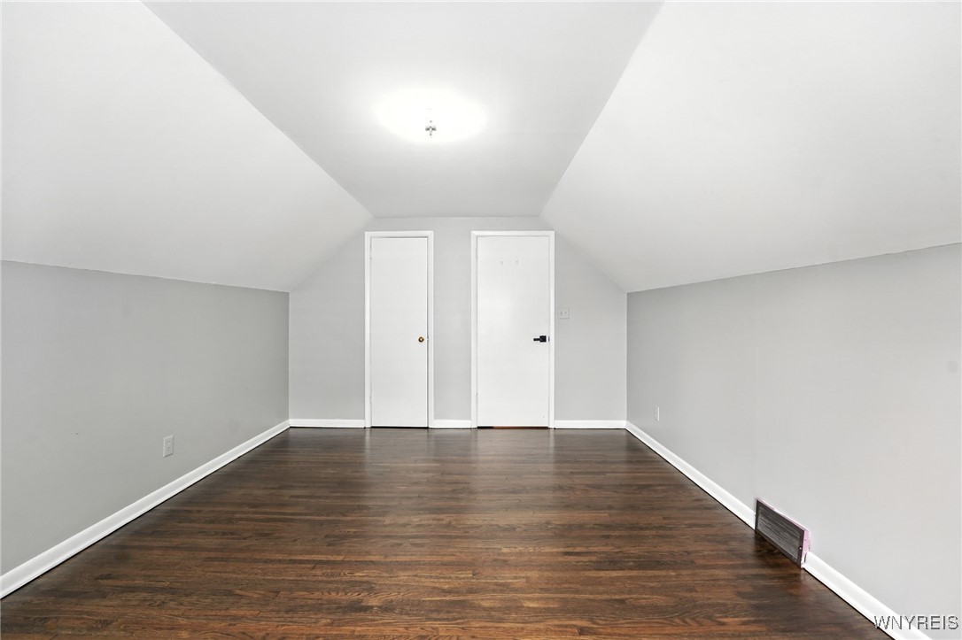 Buffalo, New York 14210, United States, 3 Bedrooms Bedrooms, ,2 BathroomsBathrooms,Residential,Active,190096