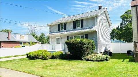 Tiny photo for 833 92nd Street, Niagara Falls, NY 14304 (MLS # B1708894)