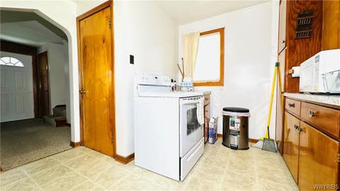 Tiny photo for 833 92nd Street, Niagara Falls, NY 14304 (MLS # B1708894)