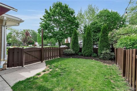 Tiny photo for 184 The Paddock, Amherst, NY 14221 (MLS # B1684726)