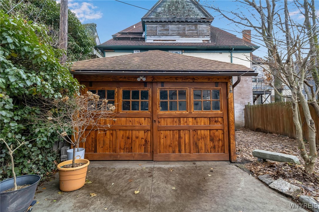 354 Prospect Avenue, Buffalo, New York image 2
