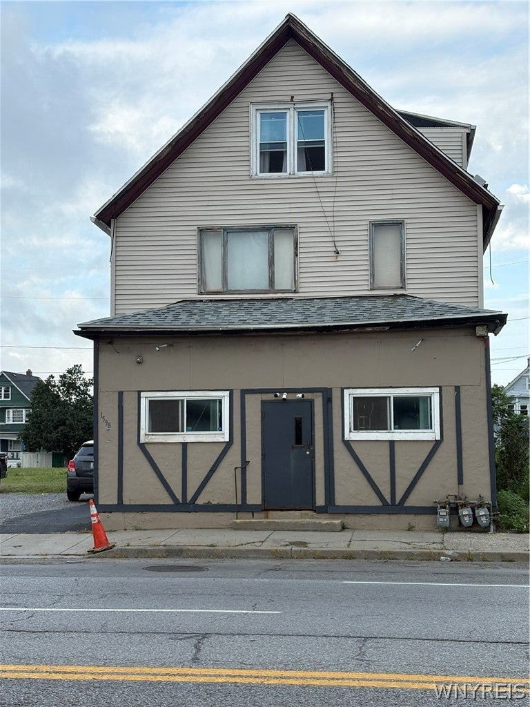 Photo of 1598 Bailey Avenue, Buffalo, NY 14212 (MLS # B1705151)