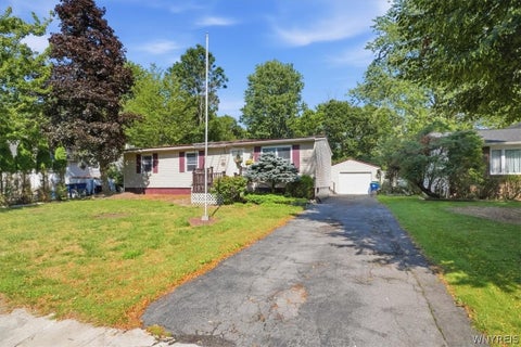 Photo of 295 Bucyrus Drive, Amherst, NY 14228 (MLS # B1721682)