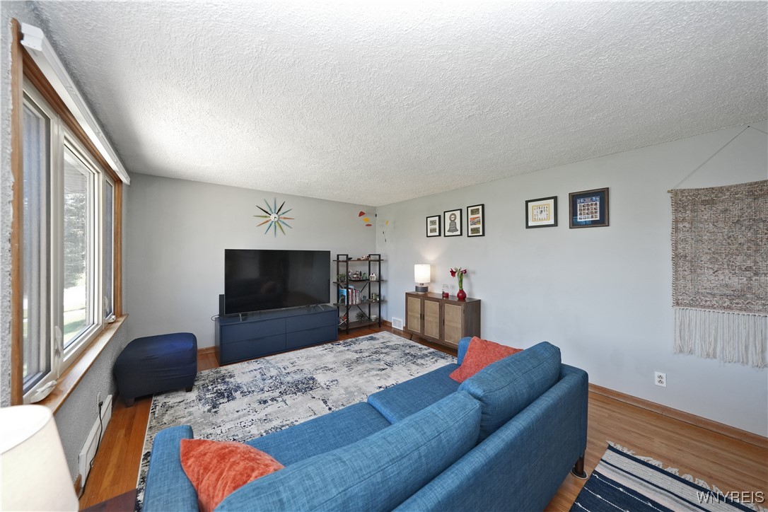 80 Laura Court, Cheektowaga, New York image 5