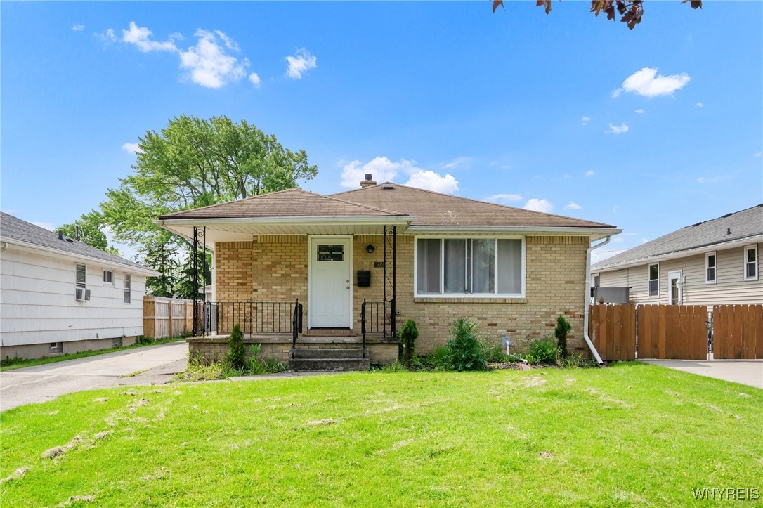 217 Oakvale Boulevard, Tonawanda, New York image 1