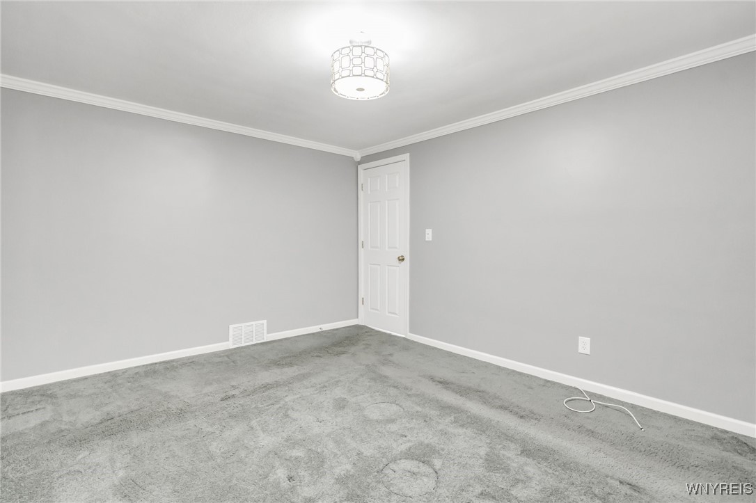 217 Oakvale Boulevard, Tonawanda, New York image 25