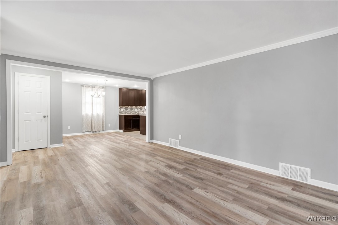 217 Oakvale Boulevard, Tonawanda, New York image 32