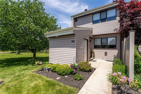 Townhouse For Sale - 801 Red Fern Court<br/> Amherst, NY 14051