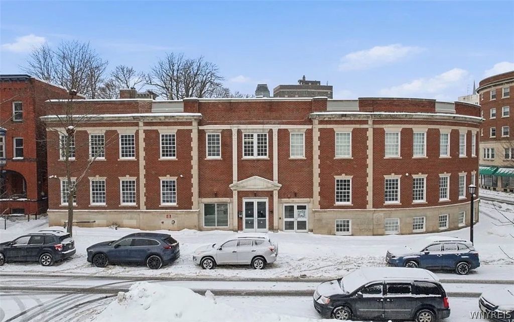 Photo of 40 North Street #204, Buffalo, NY 14202 (MLS # B1676414)