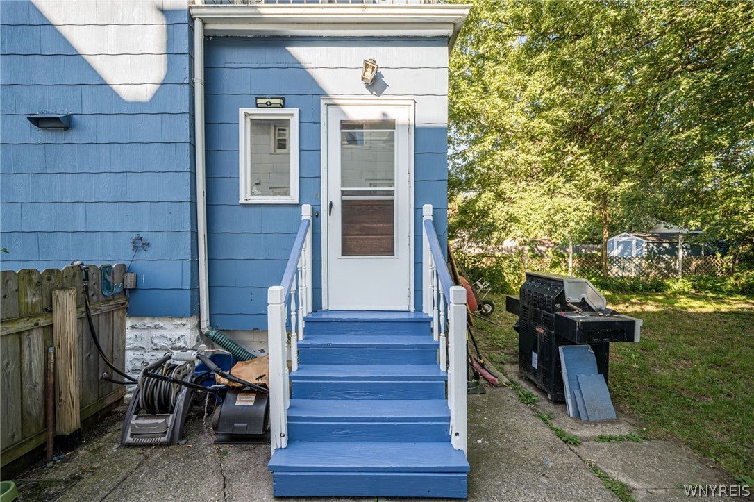92 Arnold Place