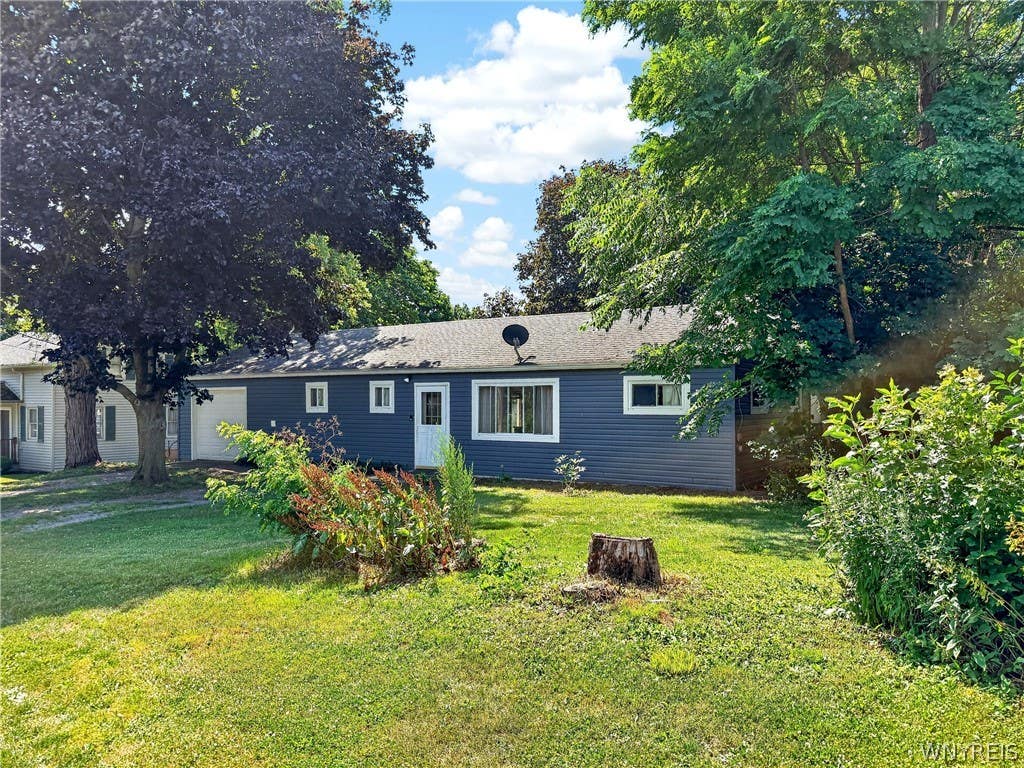 Photo of 5282 Old Telephone Road, Bethany, NY 14054 (MLS # B1699306)