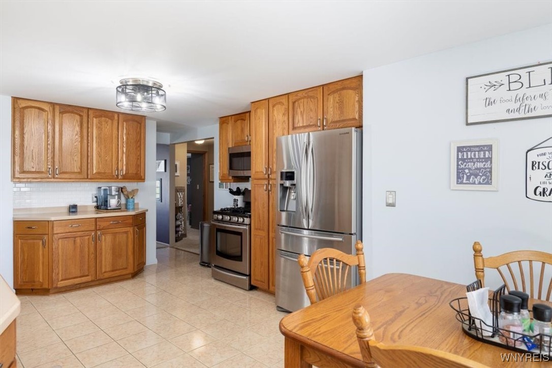 59 Mary Lou Lane, Cheektowaga, New York image 6
