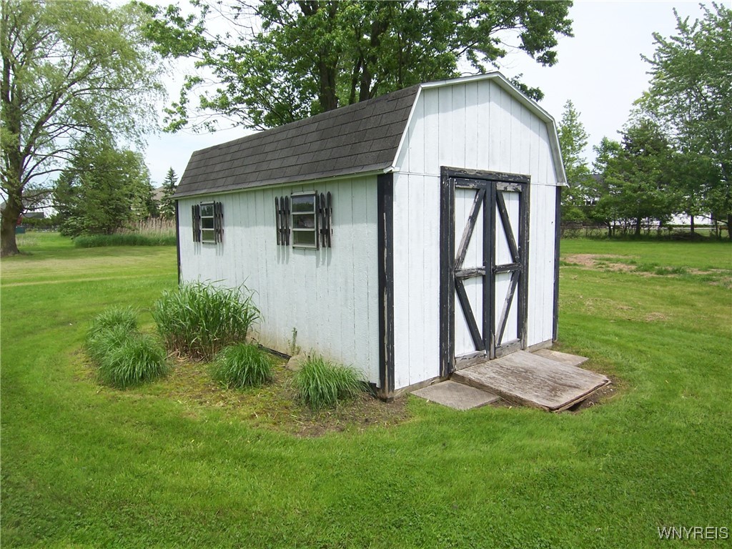 8330 Greiner Road, Clarence, New York image 45