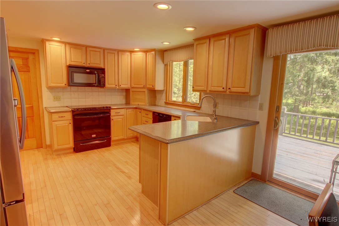 7 Forsythia Court, Orchard Park, New York image 14