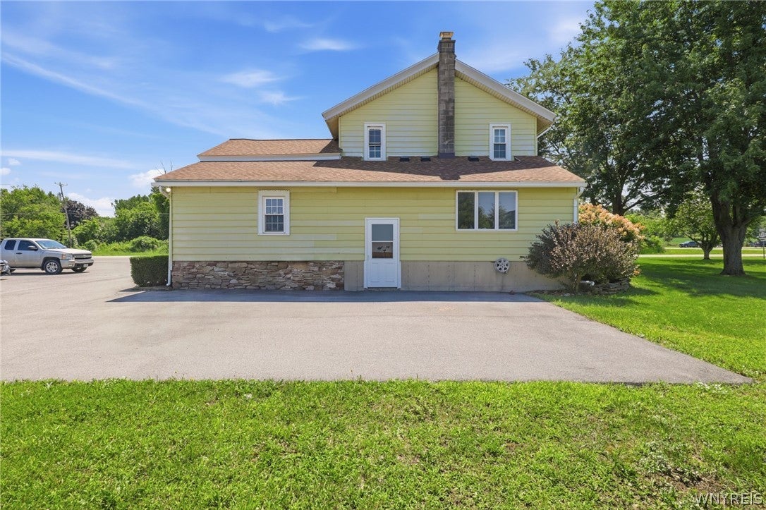 3779 Lower Mountain Road