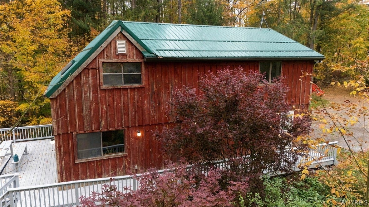 3864 Hollow Road