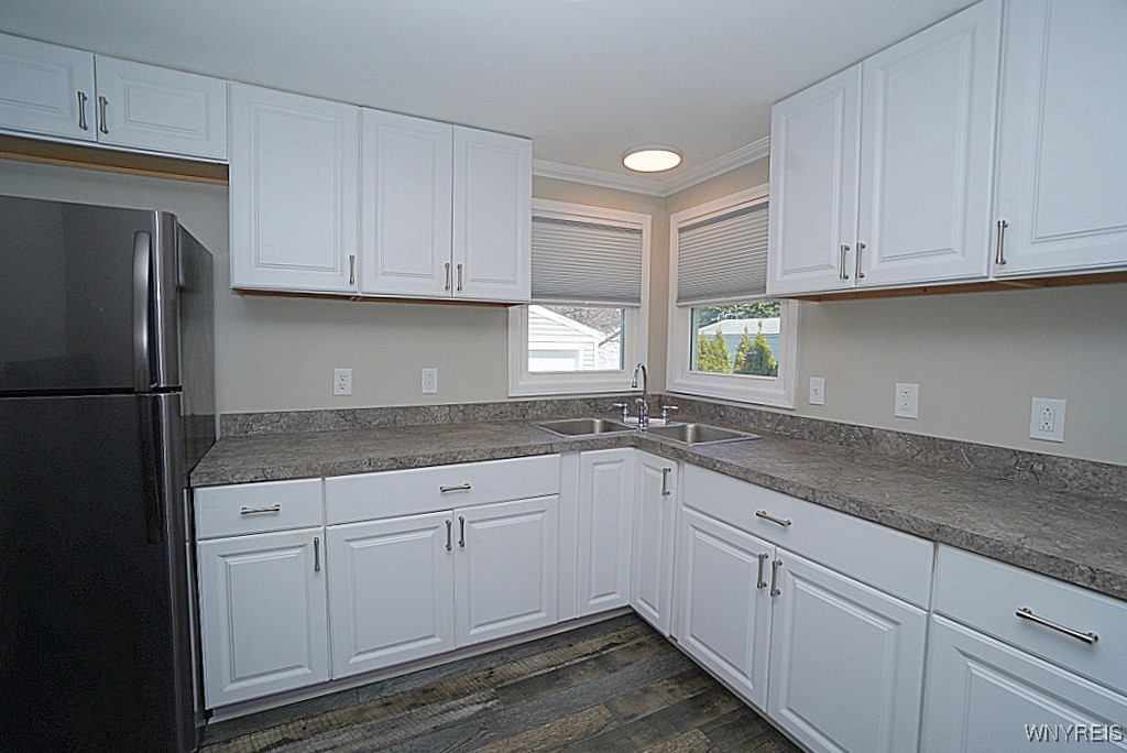 150 Ridgewood Road, Buffalo, New York image 8