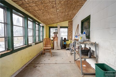 Tiny photo for 4664 Tomaka Drive, Hamburg, NY 14075 (MLS # B1655071)