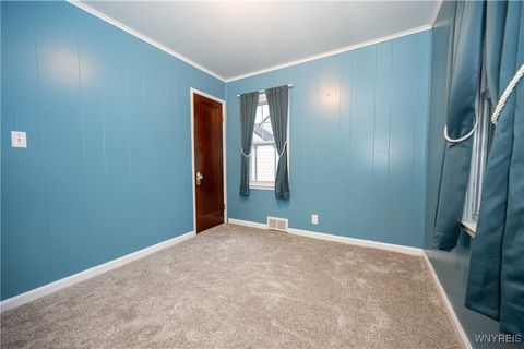 Tiny photo for 4664 Tomaka Drive, Hamburg, NY 14075 (MLS # B1655071)