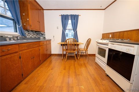 Tiny photo for 4664 Tomaka Drive, Hamburg, NY 14075 (MLS # B1655071)