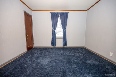 Tiny photo for 4664 Tomaka Drive, Hamburg, NY 14075 (MLS # B1655071)