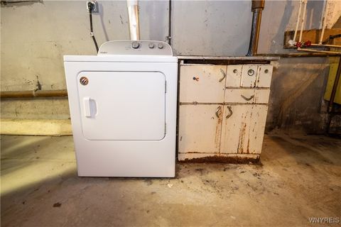 Tiny photo for 4664 Tomaka Drive, Hamburg, NY 14075 (MLS # B1655071)