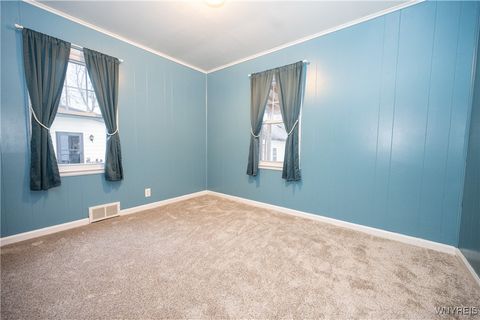 Tiny photo for 4664 Tomaka Drive, Hamburg, NY 14075 (MLS # B1655071)