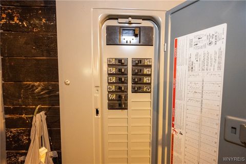 Tiny photo for 4664 Tomaka Drive, Hamburg, NY 14075 (MLS # B1655071)