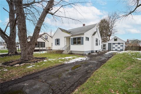 Photo of 4664 Tomaka Drive, Hamburg, NY 14075 (MLS # B1655071)